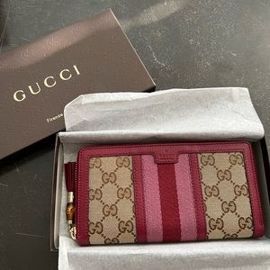 GUCCI Zip Around Bamboo Tassel Pink Web Wallet